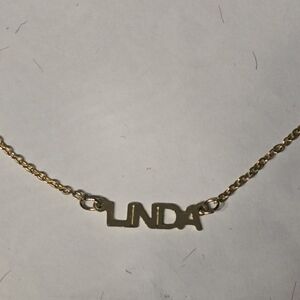 Vintage Early 1970s LINDA 18 Inch necklace
